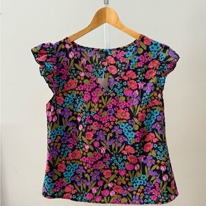 Emery Rose Floral Print Flutter Sleeve Blouse size M